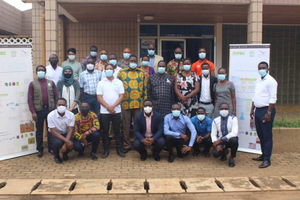 Part of the team with the Dir of CSIR (Prof. Moro Buri) and the Dir of Crop Service of MoFA (Dr. Seth Osei Akoto).