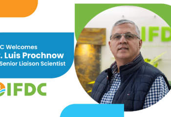 Graphic of Dr. Luis Prochnow as Senior Liaison Scientist.