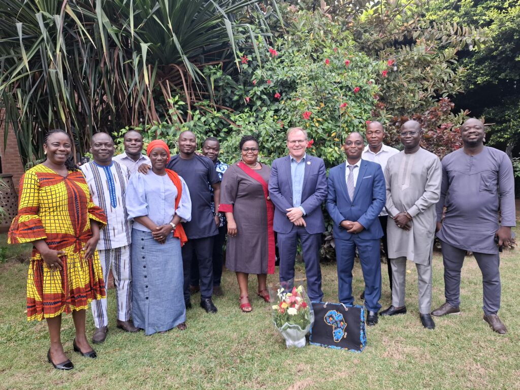 IFDC President and CEO Henk van Duijn met with the IFDC team to discuss opportunities for further collaboration and support.