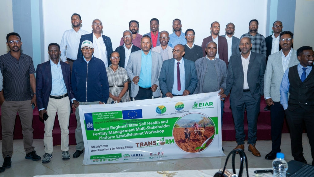 IFDC, through the TRANSFORM program, convened stakeholders at a Soil Health and Fertility Multi-Stakeholder Platform workshop in Ethiopia to strengthen collaboration and collective action around soil health.